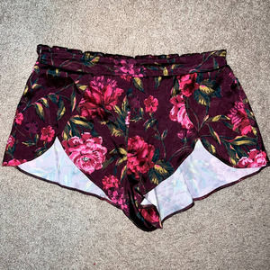 Victoria's Secret satin feel floral sleep shorts size S